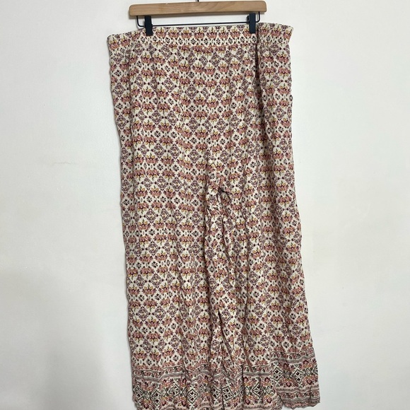 Torrid Womens Pull-On Wide Leg Floral High Rise Pants - Picture 6 of 12